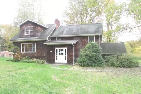 58 Spring Rd, Poughkeepsie, NY 12601 photo 1