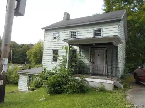 16 Maple St, Fishkill, NY 12524 photo 1