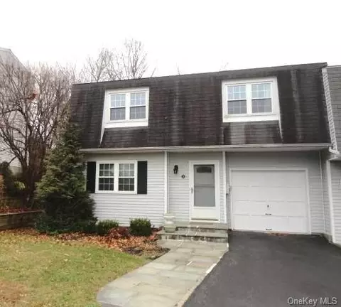 21 Hemlock Ct, Fishkill, NY 12524 photo 1