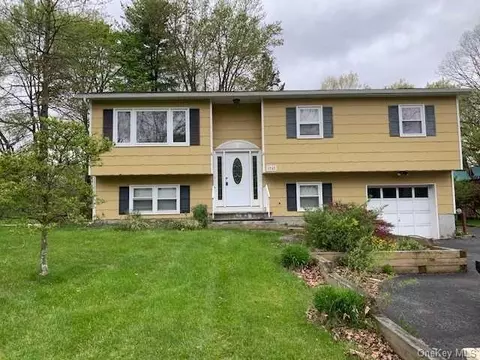 24 Hankin Loop, Poughkeepsie, NY 12601 photo 1
