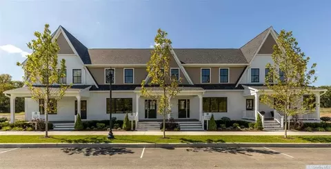 5 Benson Loop, Red Hook, NY 12571 photo 1