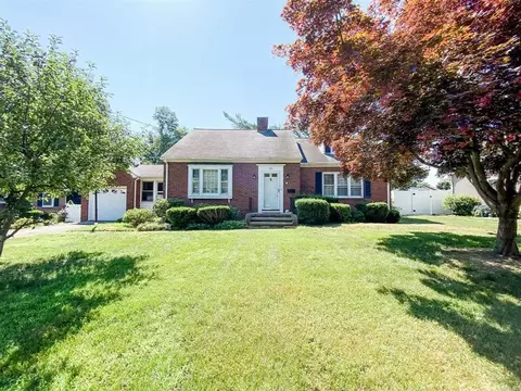 25 Van Ness Rd, Beacon, NY 12508 photo 1