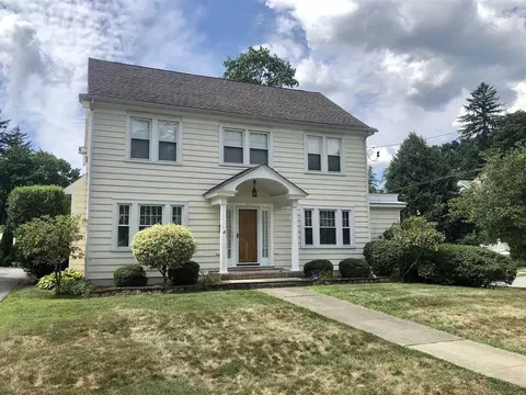 2 Barnard Ave, Poughkeepsie, NY 12601 photo 1
