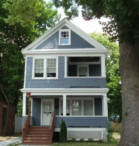 19 Fox Ter, Poughkeepsie, NY 12603 photo 1