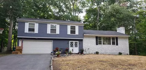 4 Carnelli, Poughkeepsie, NY 12603 photo 1