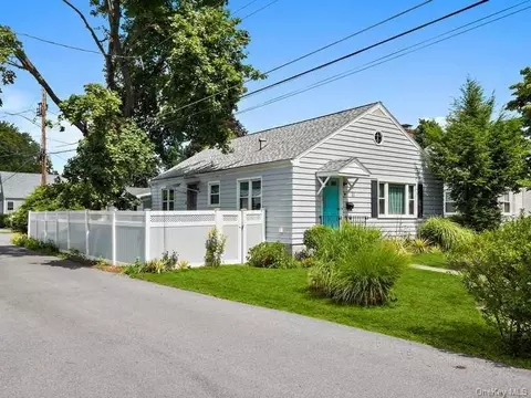 11 Arnold Blvd, Poughkeepsie, NY 12603 photo 1