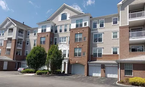 235 Regency Dr, Fishkill, NY 12524 photo 1