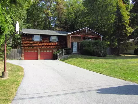 16 Frederick Dr, La Grange, NY 12603 photo 1