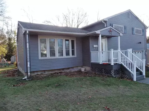 6 Miller Rd, Poughkeepsie, NY 12603 photo 1