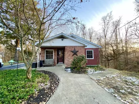 16 Spring St, Poughkeepsie, NY 12601 photo 1