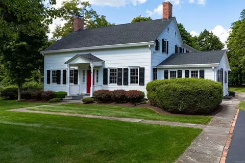 32 Stringham Rd, La Grange, NY 12603 photo 1