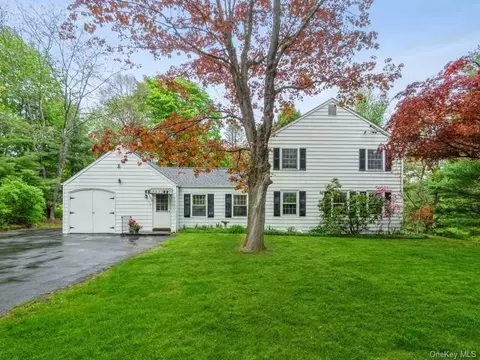 13 Sheldon Dr, Poughkeepsie, NY 12603 photo 1