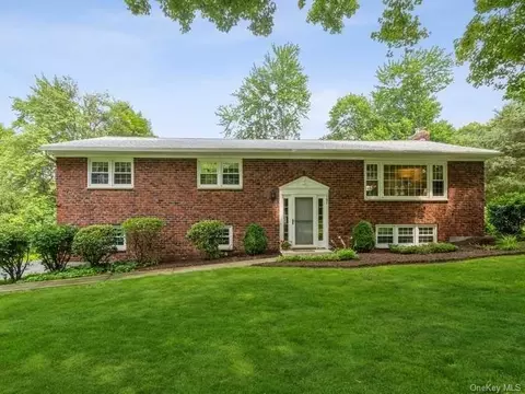 147 Bart Dr, La Grange, NY 12603 photo 1