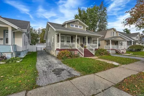 24 Edgar St, Poughkeepsie, NY 12603 photo 1