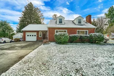 114 Cedar St, Poughkeepsie, NY 12601 photo 1