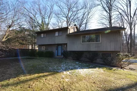 41 North Dr, Red Hook, NY 12571 photo 1