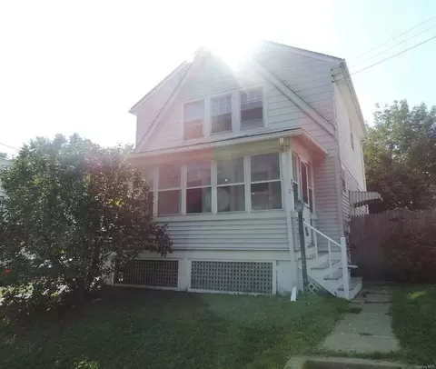 82 Fairview Ave, Poughkeepsie, NY 12601 photo 1