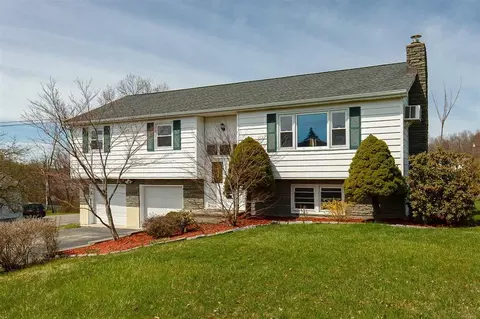 37 Redoubt Rd, Fishkill, NY 12524 photo 1