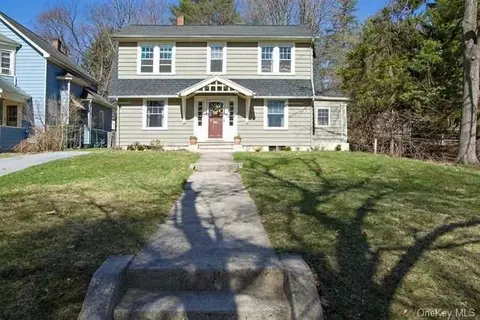 2 Randolph Ave, Poughkeepsie City, NY 12601 photo 1