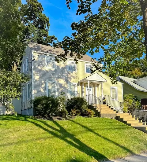 93 Fairview Ave, Poughkeepsie, NY 12601 photo 1