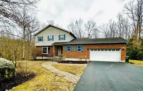 41 Timber Rd, Newburgh, NY 12550