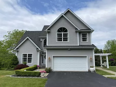 16 Reservoir, Staatsburg, NY 12580