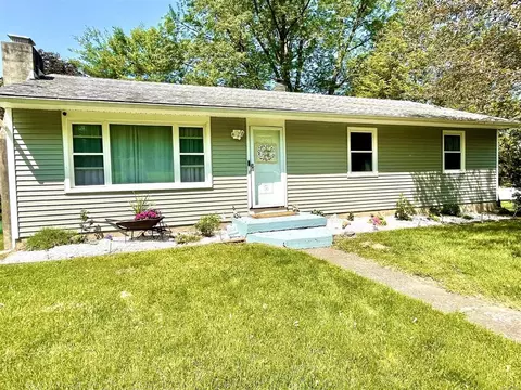 4 South Ct, Wappinger, NY 12590