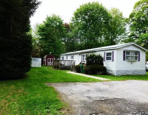 62 Elm Ln, Pleasant Valley, NY 12569