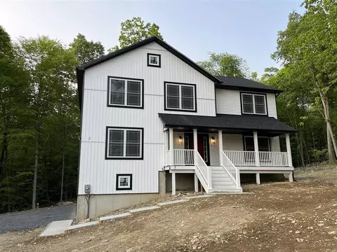 5 Calico Ways, Plattekill, NY 12589