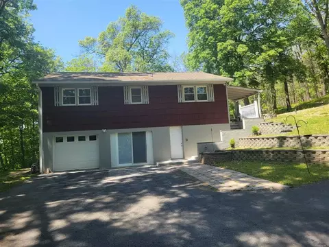 22 Howard, Poughkeepsie, NY 12603