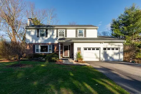 4 Frederick Dr, La Grange, NY 12603 photo 1