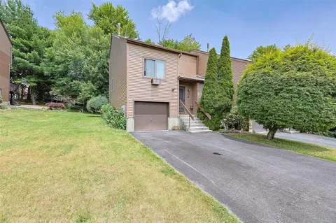 37 Walnut Ct, Fishkill, NY 12524
