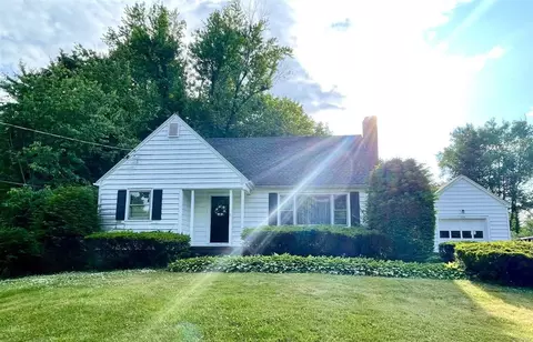 115 Violet Ave, Poughkeepsie, NY 12601