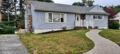 5 Saint Annes, Poughkeepsie, NY 12601