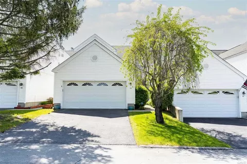 54 Griffen St, Beekman, NY 12570