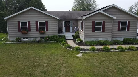 588 Budds Cors, Red Hook, NY 12571