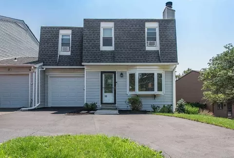 13 Larch Ct, Fishkill, NY 12524