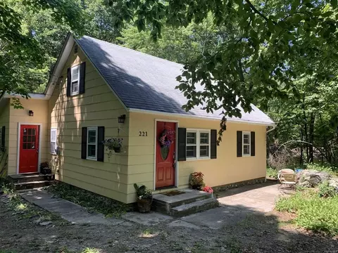 221 N Smith, Union Vale, NY 12585