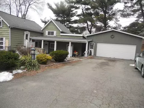 5360 Chiusano Dr, Beacon, NY 12508