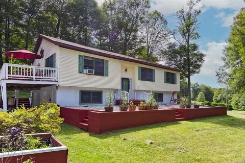 7 Finkle Rd, Pine Plains, NY 12567