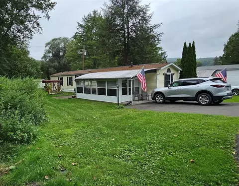 11 Christina Dr, Dover Plains, NY 12522