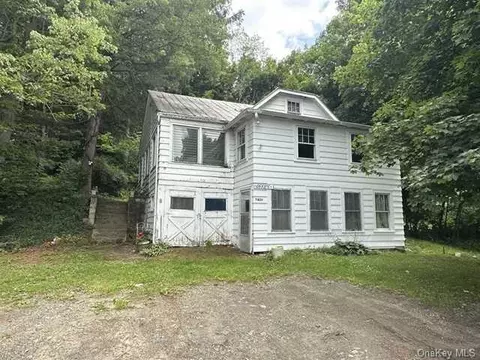 7844 Albany Post, Red Hook, NY 12571