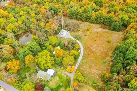 384 Willow Brook Rd, Stanford, NY 12514