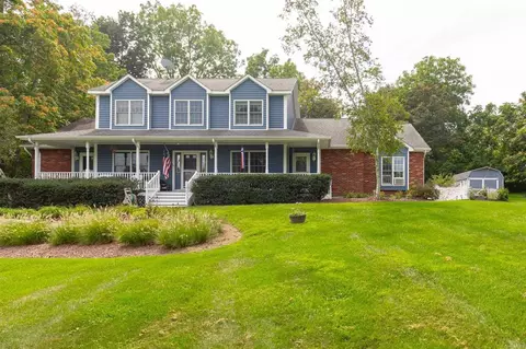 7 Croniser Dr, East Fishkill, NY 12533