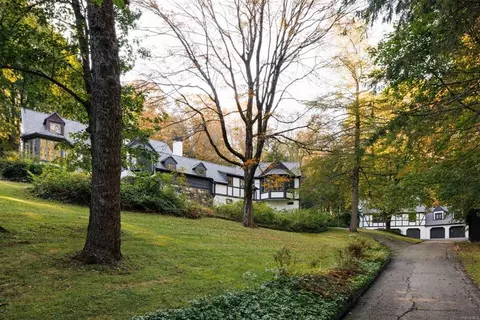 45 Stage Coach Rd, Patterson, NY 12563