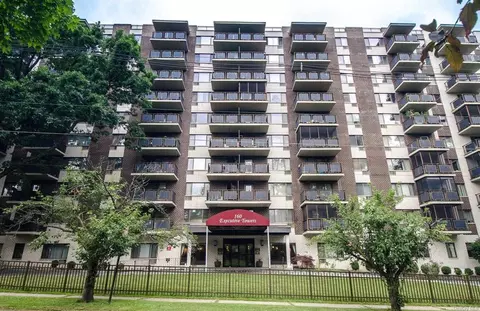 160 Academy St #10M, Poughkeepsie, NY 12601