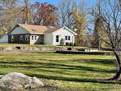 68 Mountain Rd, Stanford, NY 12581