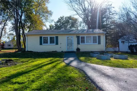 20 Williams Rd, Poughkeepsie, NY 12603