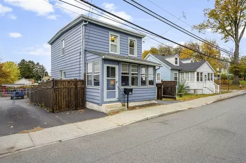107 Verplanck, Beacon, NY 12508