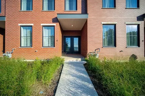 10 Beekman St #6, Beacon, NY 12508